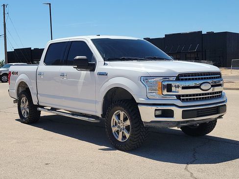 Used 2018 Ford F150 XLT w/ Equipment Group 301A Mid AWD/4WD image 6