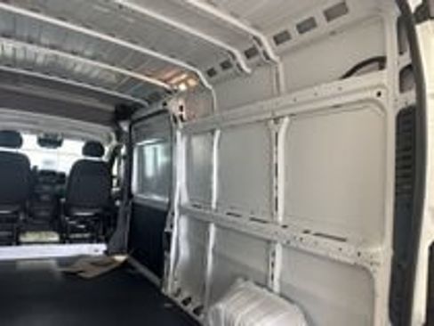 Used 2024 RAM ProMaster 2500 FWD image 16