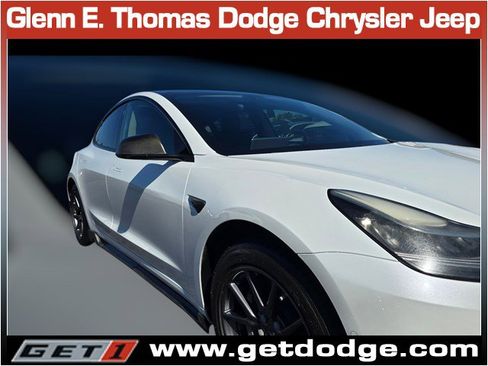 Used 2017 Tesla Model 3 Standard Range image 6