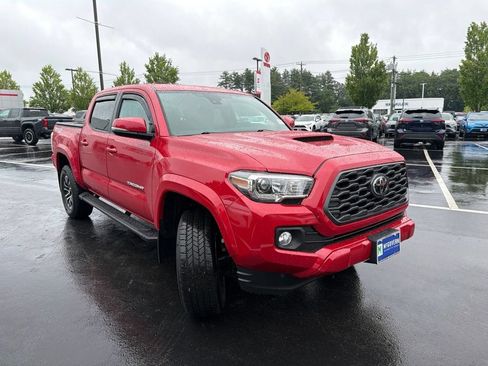 Certified 2021 Toyota Tacoma TRD Sport w/ Technology Package AWD/4WD image 3