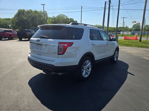 Used 2014 Ford Explorer Limited w/ Equipment Group 302A AWD/4WD image 4