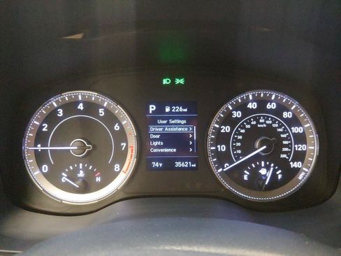 Used 2022 Hyundai Venue Limited FWD image 19