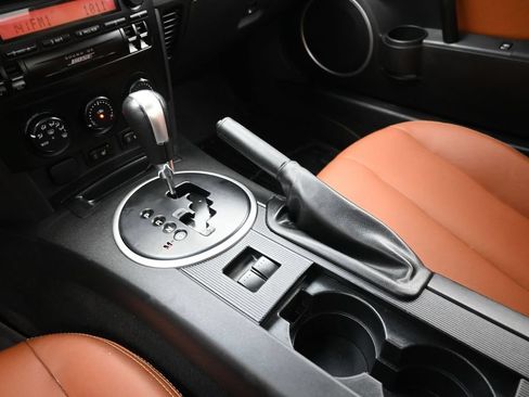 Used 2008 MAZDA MX-5 Miata Grand Touring RWD image 14