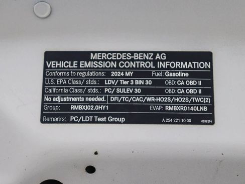 Used 2024 Mercedes-Benz GLC 300 image 28