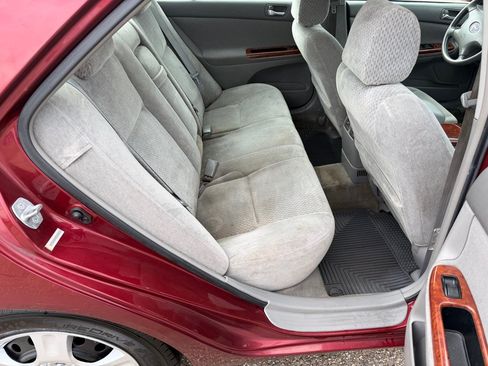 Used 2003 Toyota Camry XLE w/ Gold Pkg FWD image 14