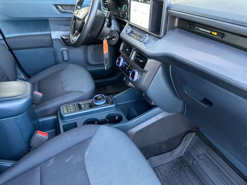 Certified 2023 Ford Maverick XL image 15