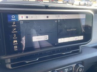 Used 2025 Jeep Wrangler Willys video 2