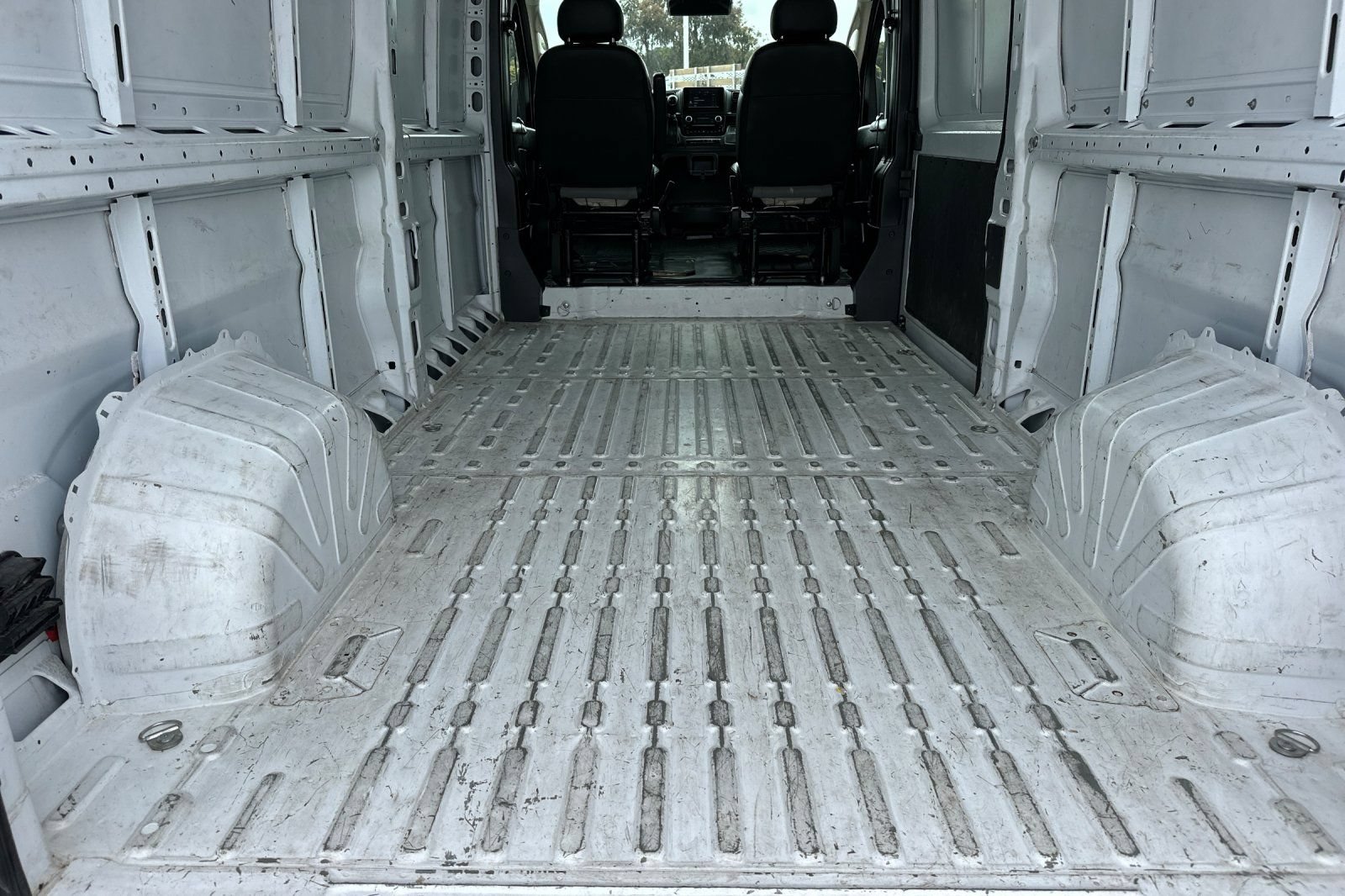 Used 2023 RAM ProMaster 2500 FWD image 17