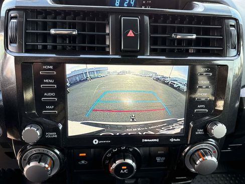Used 2021 Toyota 4Runner TRD Off-Road Premium w/ Moonroof Package AWD/4WD image 23
