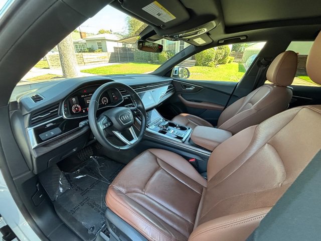 Used 2019 Audi Q8 Premium Plus w/ Premium Plus AWD/4WD image 31