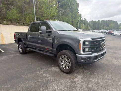 Used 2023 Ford F250 Lariat w/ Black Appearance Package image 1