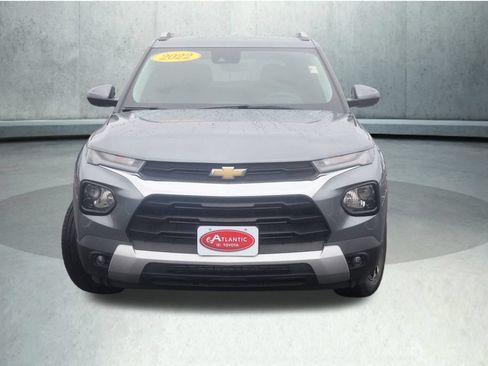 Used 2022 Chevrolet TrailBlazer LT AWD/4WD image 2