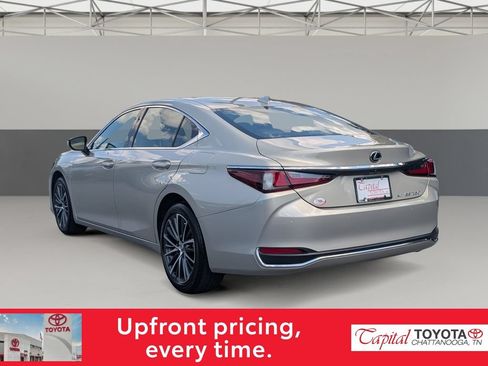 Used 2023 Lexus ES 250 w/ Premium Package AWD/4WD image 7