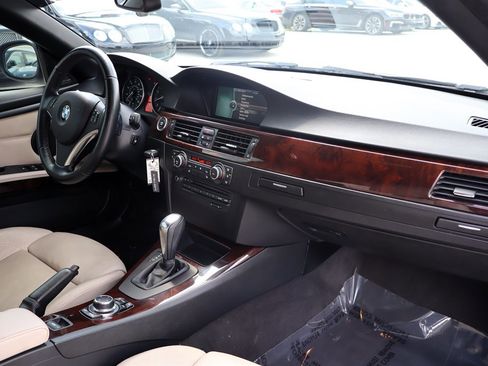 Used 2011 BMW 328i Convertible RWD image 30