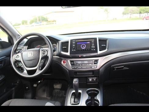 Used 2019 Honda Ridgeline Sport image 18