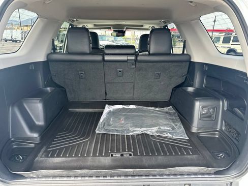 Used 2021 Toyota 4Runner TRD Off-Road Premium w/ Moonroof Package AWD/4WD image 14