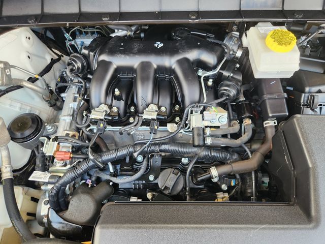 Used 2024 Nissan Pathfinder SV FWD image 28