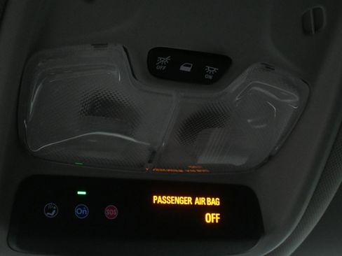 Used 2023 Chevrolet TrailBlazer LT FWD image 26