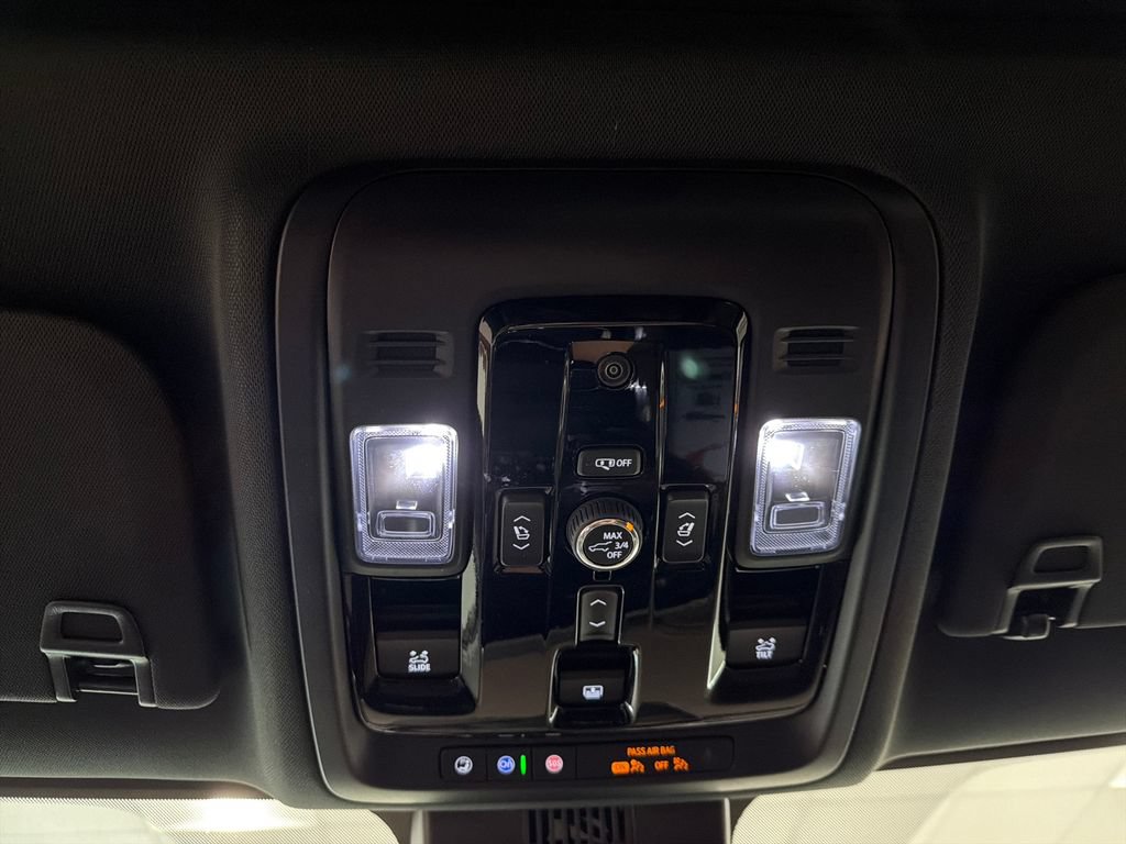 New 2026 Chevrolet Tahoe High Country RWD image 16