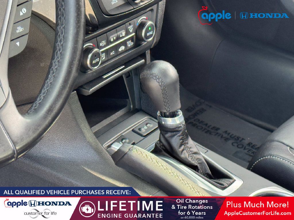 Used 2020 Acura ILX w/ Premium Package FWD image 15