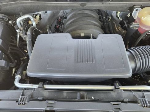 Used 2022 Chevrolet Tahoe Premier AWD/4WD image 35