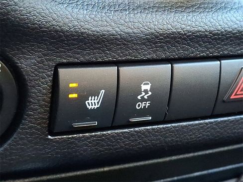 Used 2017 Jeep Wrangler Unlimited Rubicon w/ Dual Top Group image 17