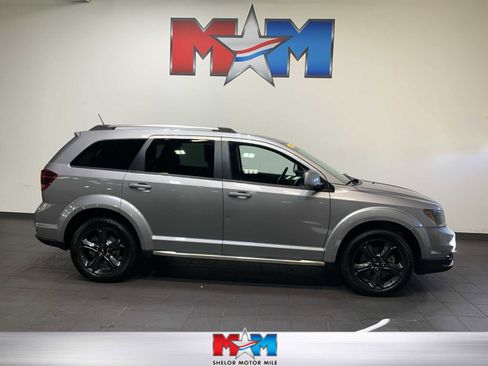 Used 2018 Dodge Journey Crossroad w/ Popular Equipment Group image 1