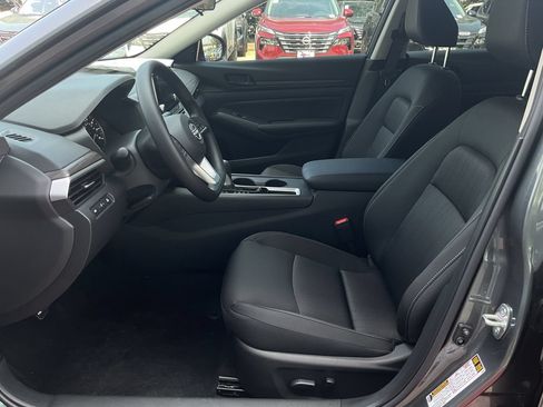 New 2026 Nissan Altima 2.5 SV FWD image 9