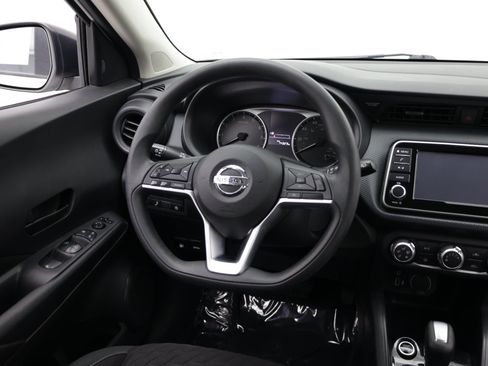 Used 2021 Nissan Kicks S FWD image 27