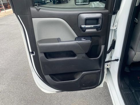 Used 2019 Chevrolet Silverado 2500 W/T AWD/4WD image 21