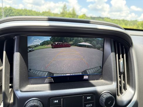 Used 2022 Chevrolet Colorado LT w/ LT Convenience Package RWD image 29