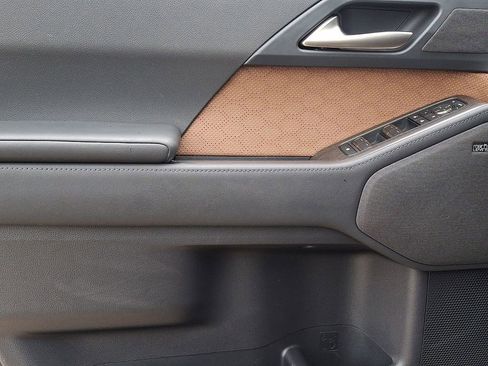 Used 2024 Lexus GX 550 w/ Accessory Package (2T) image 13