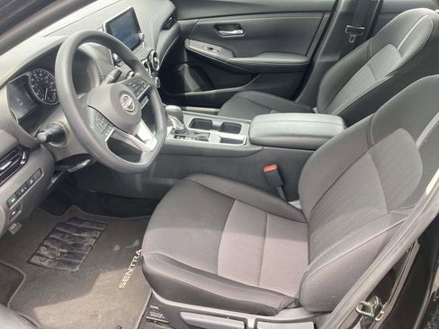 Used 2025 Nissan Sentra SV FWD image 19