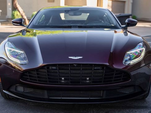 Used 2018 Aston Martin DB11 V8 image 13