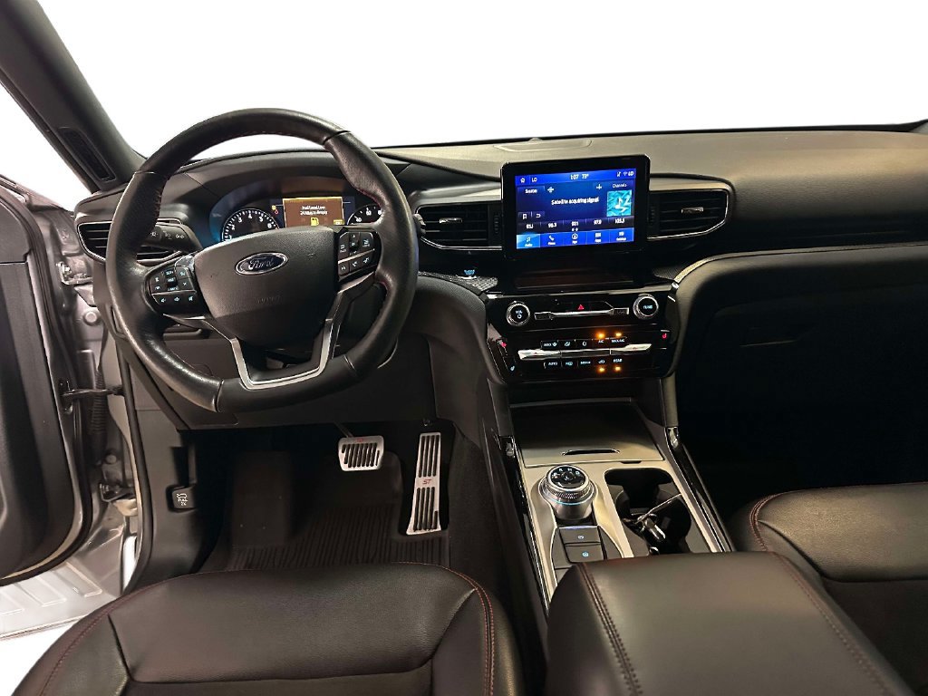 Used 2024 Ford Explorer ST-Line w/ Class IV Trailer Tow Package AWD/4WD image 21
