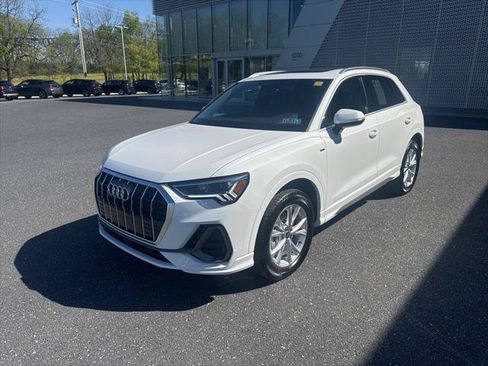 Used 2025 Audi Q3 2.0T Premium w/ Convenience Package AWD/4WD image 34