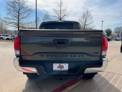 Used 2022 Toyota Tacoma SR5 image 7