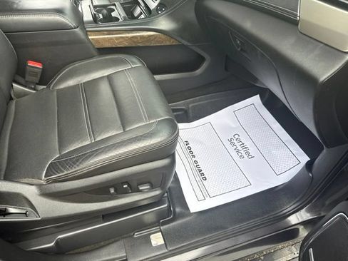 Used 2018 GMC Yukon XL Denali w/ Denali Ultimate Package AWD/4WD image 32