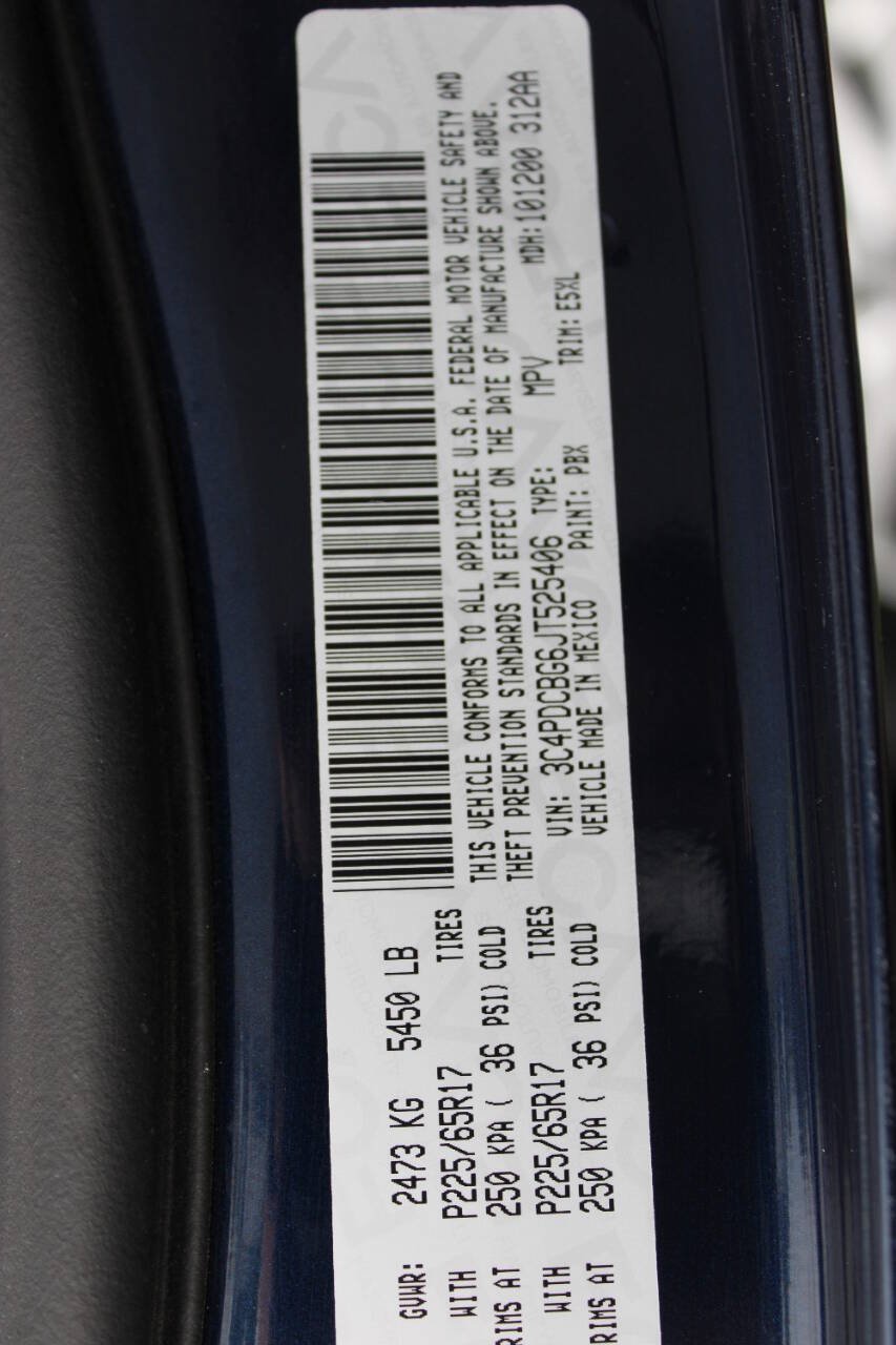 Used 2018 Dodge Journey SXT w/ Safe & Sound Group FWD image 13