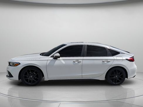 Used 2023 Honda Civic Sport Touring image 5