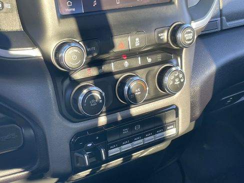 Used 2022 RAM 3500 Big Horn w/ Level A Equipment Group image 18