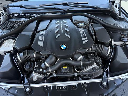 Used 2022 BMW M850i xDrive Coupe w/ Driving Assistance Package AWD/4WD image 28