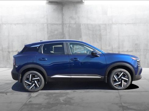 New 2026 Nissan Kicks SV image 5