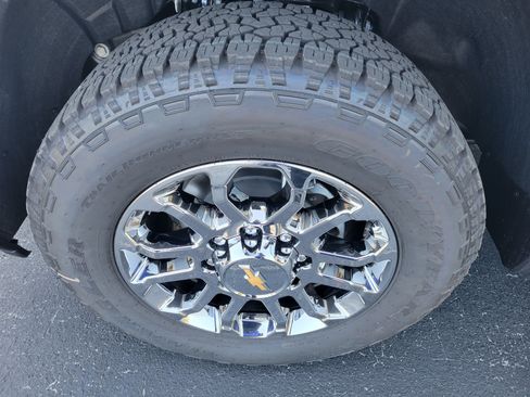New 2026 Chevrolet Silverado 2500 LT w/ Z71 Chrome Sport Edition AWD/4WD image 45