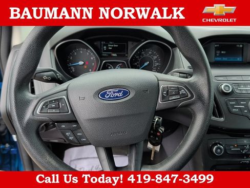 Used 2018 Ford Focus SE FWD image 21