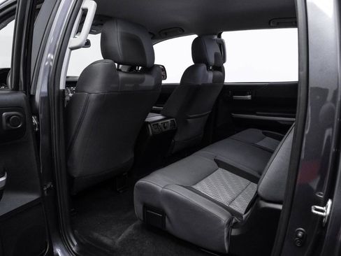 Used 2017 Toyota Tundra SR5 image 36