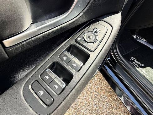 Used 2025 Hyundai Sonata SEL FWD image 19