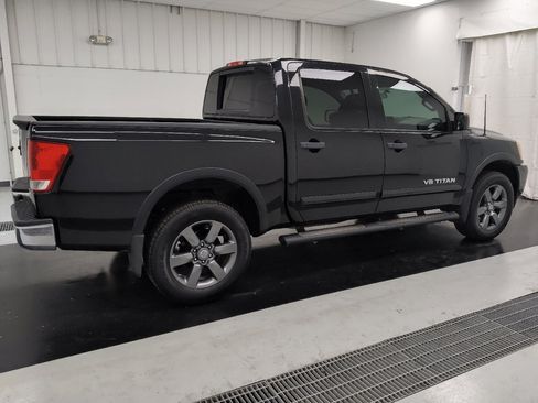 Used 2015 Nissan Titan SV w/ SV Value Truck Package AWD/4WD image 10