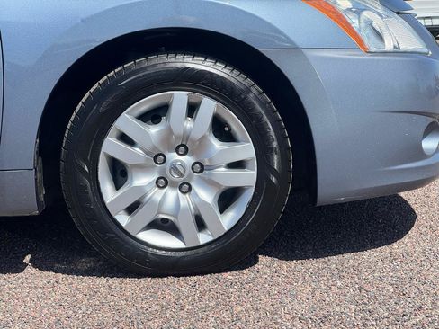 Used 2010 Nissan Altima 2.5 S FWD image 16