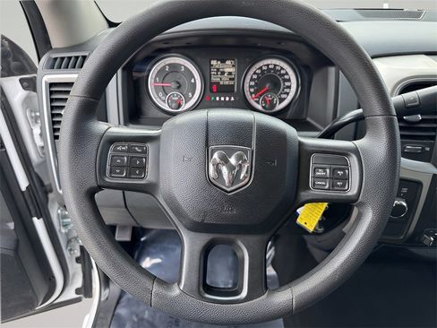 Used 2018 RAM 2500 SLT image 13